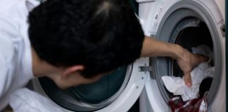 Evo kako treba sipati omekšivač da bi veš divno mirisao sedmicama, ovu grešku mnogi prave Evo kako treba sipati omekšivač da bi veš divno mirisao sedmicama, ovu grešku mnogi prave - featured image