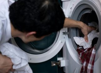 Evo kako treba sipati omekšivač da bi veš divno mirisao sedmicama, ovu grešku mnogi prave Evo kako treba sipati omekšivač da bi veš divno mirisao sedmicama, ovu grešku mnogi prave - featured image