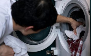 Evo kako treba sipati omekšivač da bi veš divno mirisao sedmicama, ovu grešku mnogi prave Evo kako treba sipati omekšivač da bi veš divno mirisao sedmicama, ovu grešku mnogi prave - featured image