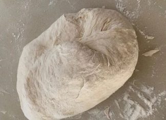 Pekari uvijek dodaju 1 sastojak u brašno: Tijesto raste kao ludo, a pecivo ostaje mekano 5 dana Pekari uvijek dodaju 1 sastojak u brašno: Tijesto raste kao ludo, a pecivo ostaje mekano 5 dana - featured image