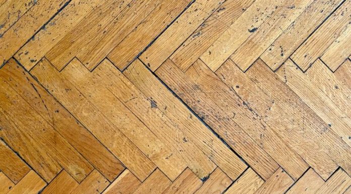 Tehnika od 3 minuta za obnovu izgrebanog parketa: Trebaju vam samo 2 stvari iz kupatila Tehnika od 3 minuta za obnovu izgrebanog parketa: Trebaju vam samo 2 stvari iz kupatila - featured image