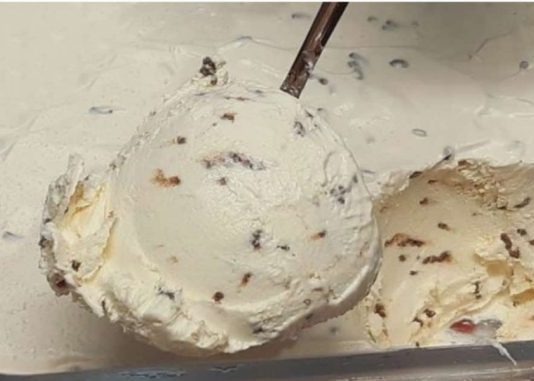 SLADOLED ne kupujem cijelo ljeto: Pravim ga od pavlake i šlaga za samo 3 minute! SLADOLED ne kupujem cijelo ljeto: Pravim ga od pavlake i šlaga za samo 3 minute! - featured image