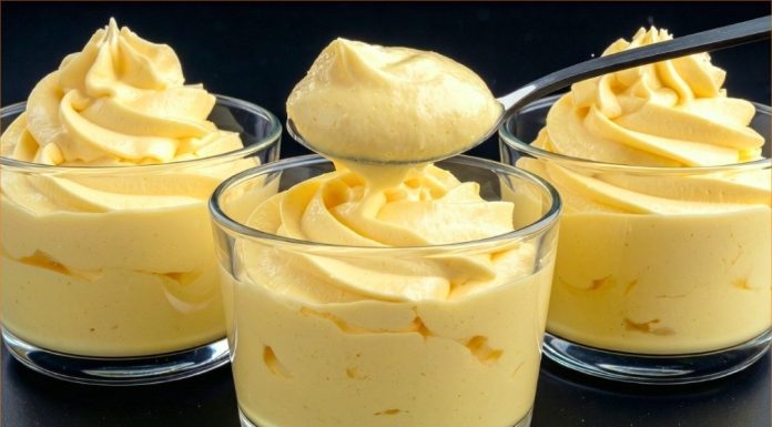 Desert limun mousse za 5 minuta! Najbolji talijanski desert koji sve izluđuje! Desert limun mousse za 5 minuta! Najbolji talijanski desert koji sve izluđuje! - featured image