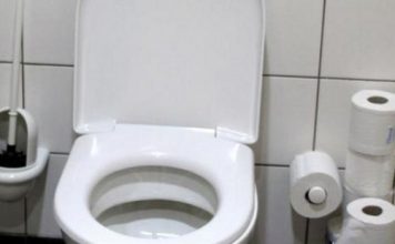 Ne kupujem skupe kuglice i gelove za wc tokom cijele godine: Ova stvarčica osigurat će da toalet blista i miriše i do 70 dana! Ne kupujem skupe kuglice i gelove za wc tokom cijele godine: Ova stvarčica osigurat će da toalet blista i miriše i do 70 dana! - featured image