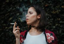 Ova namirnica ima moć da preporodi pušače: Pravo je blago za srce i krvne sudove, krcata vitaminima Ova namirnica ima moć da preporodi pušače: Pravo je blago za srce i krvne sudove, krcata vitaminima - featured image