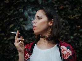 Ova namirnica ima moć da preporodi pušače: Pravo je blago za srce i krvne sudove, krcata vitaminima Ova namirnica ima moć da preporodi pušače: Pravo je blago za srce i krvne sudove, krcata vitaminima - featured image