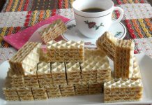 PROVJEREN RECEPT: Oblande sa orasima, keksom i čokoladom PROVJEREN RECEPT: Oblande sa orasima, keksom i čokoladom - featured image