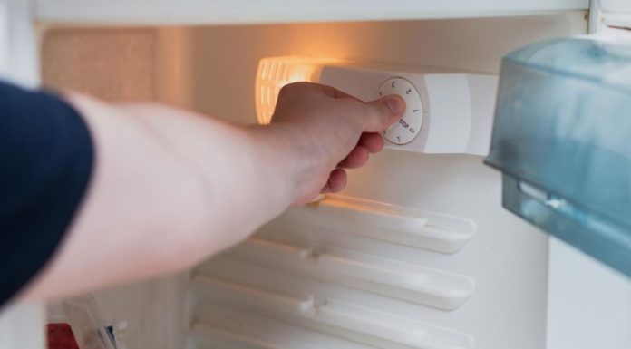 Većina ljudi pogrešno prilagođava temperaturu frižidera: Evo što znače brojevi na kotačiću Većina ljudi pogrešno prilagođava temperaturu frižidera: Evo što znače brojevi na kotačiću - featured image