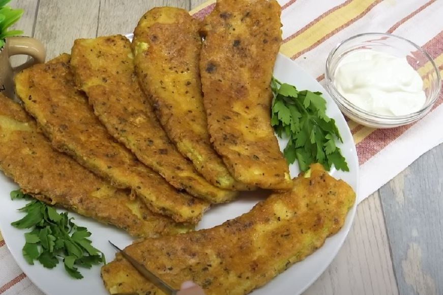 Kada pohujete tikvice dodajte uvijek 1 sastojak u jaja: Biće višestruko ukusnije i sočnije, kao meso - featured image Kada pohujete tikvice dodajte uvijek 1 sastojak u jaja: Biće višestruko ukusnije i sočnije, kao meso - featured image