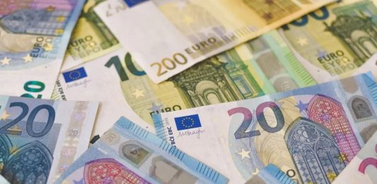 Od 1. avgusta stiže finansijski preokret: Ova 3 znaka očekuju novac i iznenađenja Od 1. avgusta stiže finansijski preokret: Ova 3 znaka očekuju novac i iznenađenja - featured image