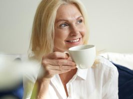 Dva ključna vitamina koja mnogima nedostaju nakon pedesete Dva ključna vitamina koja mnogima nedostaju nakon pedesete - featured image