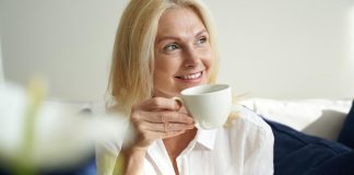Dva ključna vitamina koja mnogima nedostaju nakon pedesete Dva ključna vitamina koja mnogima nedostaju nakon pedesete - featured image