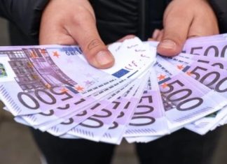 Novac stiže za 4 znaka: Evo ko će dobiti pare do 5. septembra Novac stiže za 4 znaka: Evo ko će dobiti pare do 5. septembra - featured image