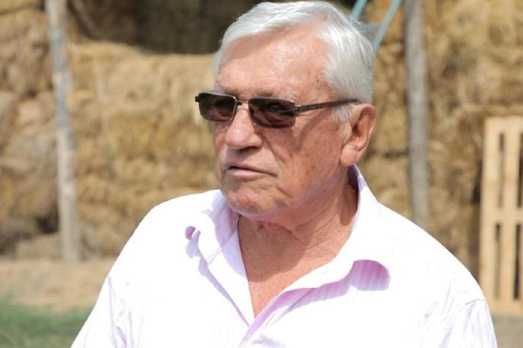Milanče je tokom ratnih godina u svoju kuću u Bariču primio ženu sa decom koji su ostali bez ičega: Nakon 40 godina prima poziv koji tera suze na oči - featured image