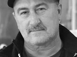 Otac petoro djece umro nakon svađe na pijaci: Rasprava počela zbog trimera, pa ga pregazili kombijem Otac petoro djece umro nakon svađe na pijaci: Rasprava počela zbog trimera, pa ga pregazili kombijem - featured image