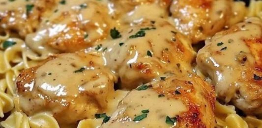 Piletina s puter-nudlama iz jedne tave 🍗🍝 Savršeno za užurbane večeri! Piletina s puter-nudlama iz jedne tave 🍗🍝 Savršeno za užurbane večeri! - featured image