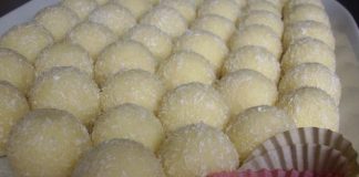 NEKO IH SPREMA SA MLIJEKOM U PRAHU NEKO BEZ A JA IH SPREMAM NA NAJJEDNOSAVNI NAČIN: RAFFAELO KUGLICE NEKO IH SPREMA SA MLIJEKOM U PRAHU NEKO BEZ A JA IH SPREMAM NA NAJJEDNOSAVNI NAČIN: RAFFAELO KUGLICE - featured image